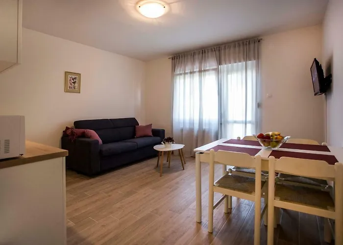 Διαμέρισμα With Terrace And Parking