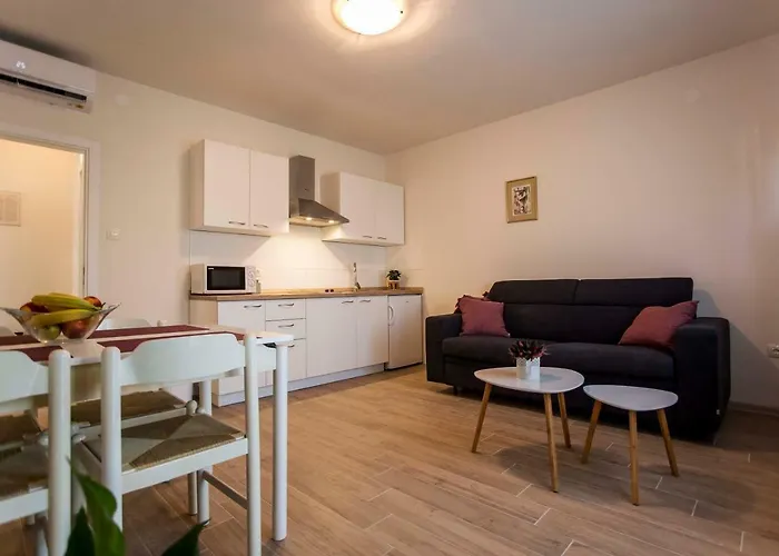 Διαμέρισμα With Terrace And Parking *