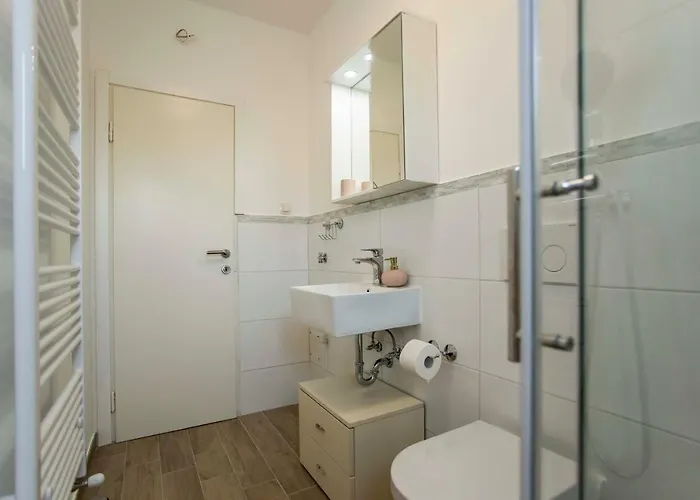 With Terrace And Parking Διαμέρισμα Ρόβινι