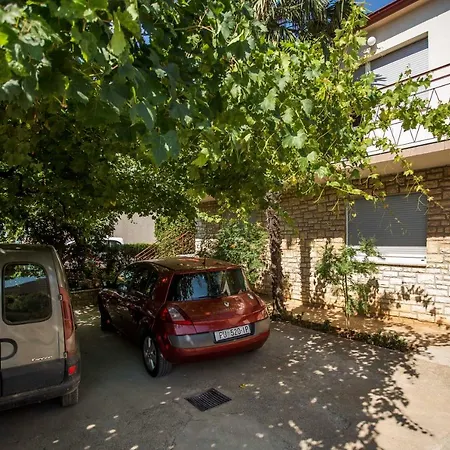 With Terrace And Parking Apartment Rovinj