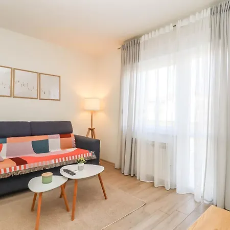 Apartmán With Terrace And Parking Rovinj
